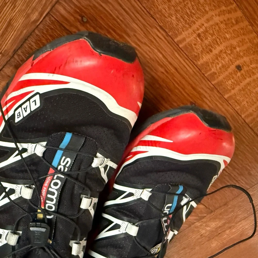 Salomon Black Red Trail Sneakers with White Accents - Picture 2 of 6